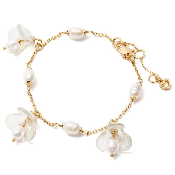 KATE SPADE • Gold Painted Petals Pearl Bracelet - Picture 1 of 6